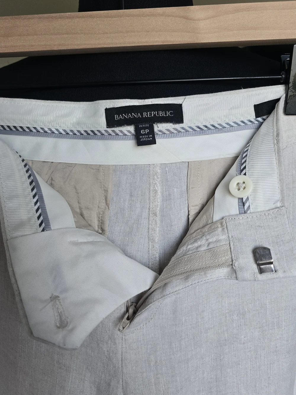 Banana Republic 100% Linen Ankle Pants Size 6P Color Natural Business Casual